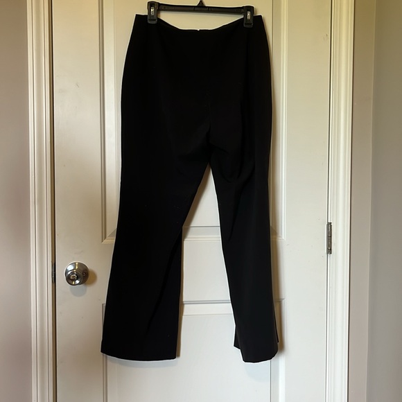 Insight ladies dress pant sz 10 zippered front, no pockets, flared leg black - Picture 2 of 4